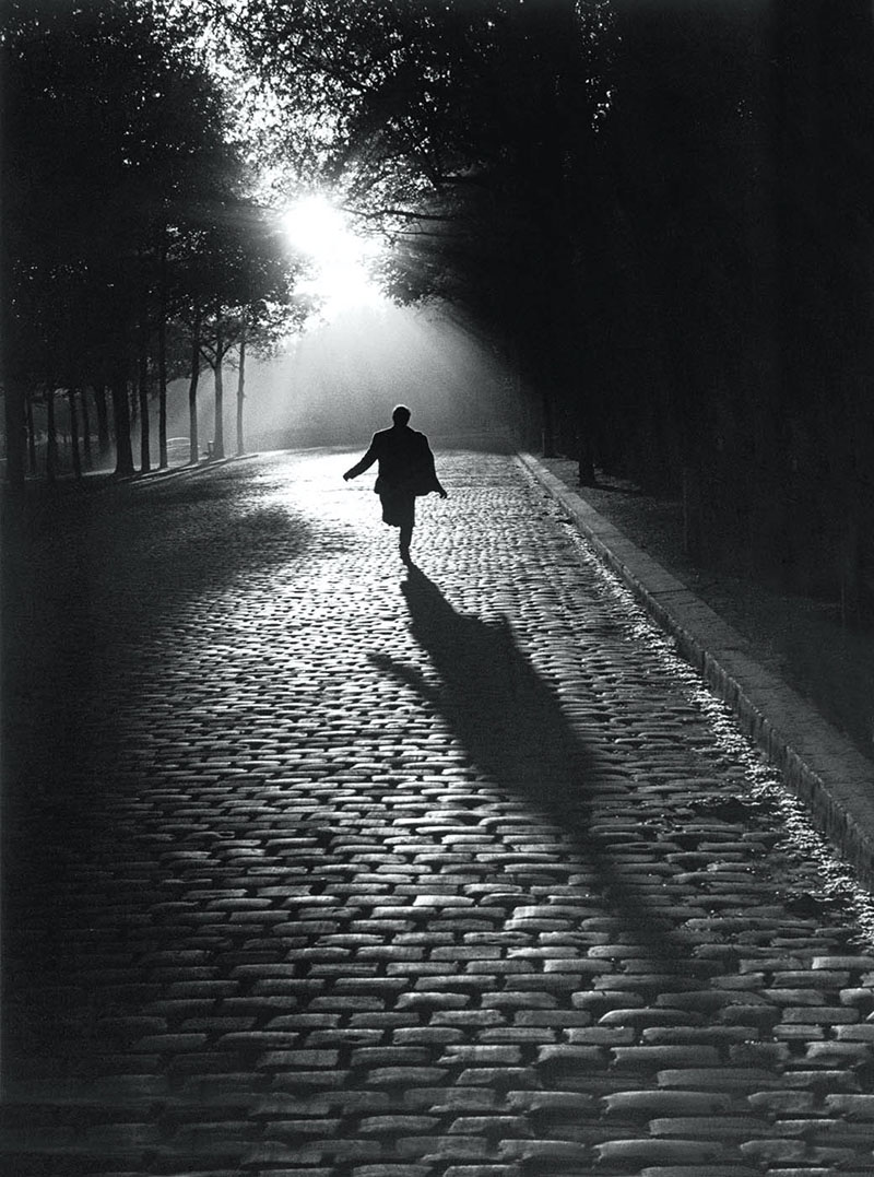 L'Homme qui court, Paris, 1953 © Sabine Weiss