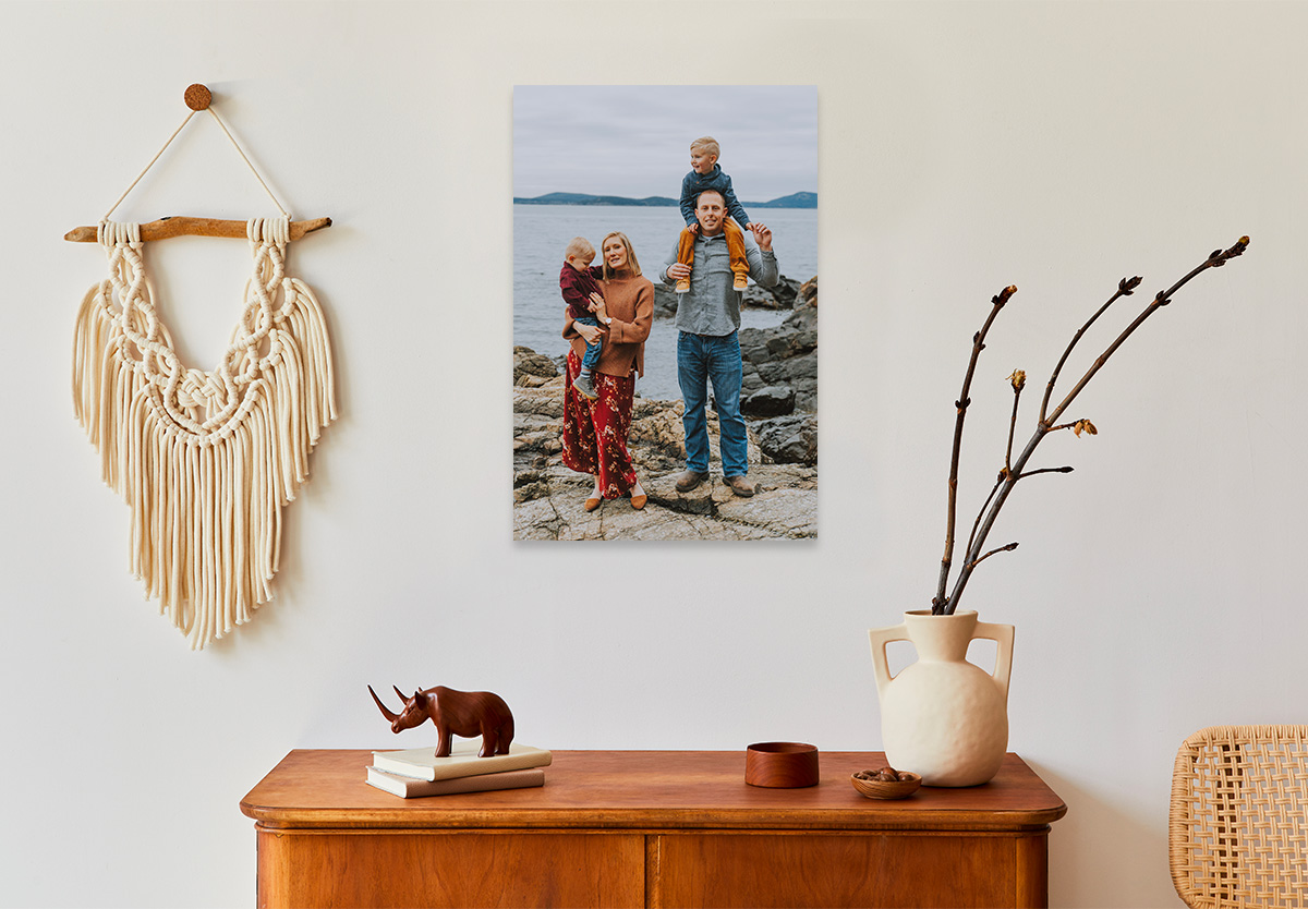 Wall decoration with family photos 