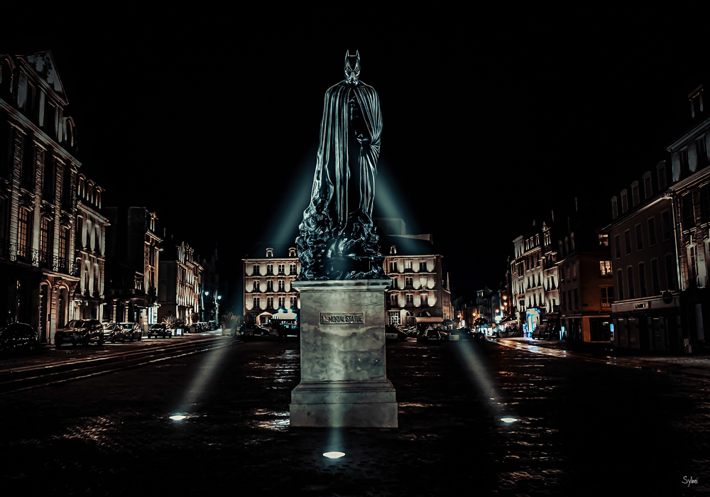 The Dark Knight Place St Sauveur